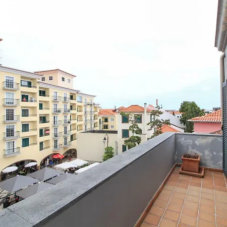 Tr3s Qu4rtos Carmo By Analodges Apartment *