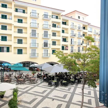 Tr3s Qu4rtos Carmo By Analodges Apartment *
