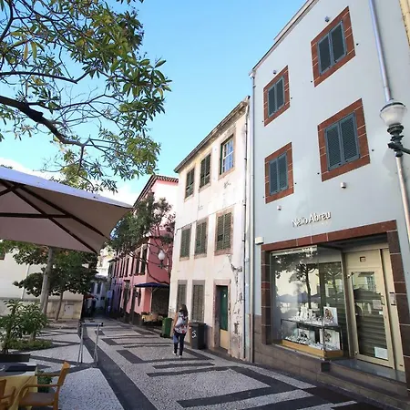 Apartment Tr3s Qu4rtos Carmo By Analodges Funchal (Madeira)