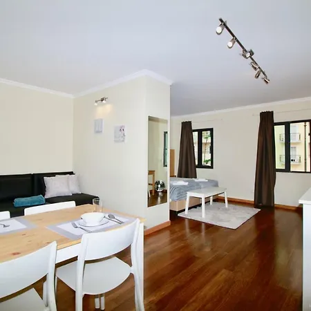 Tr3s Qu4rtos Carmo By Analodges Apartment